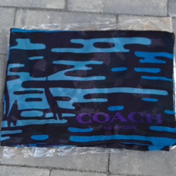 NWT Coach Shawl - Picture 1 of 5